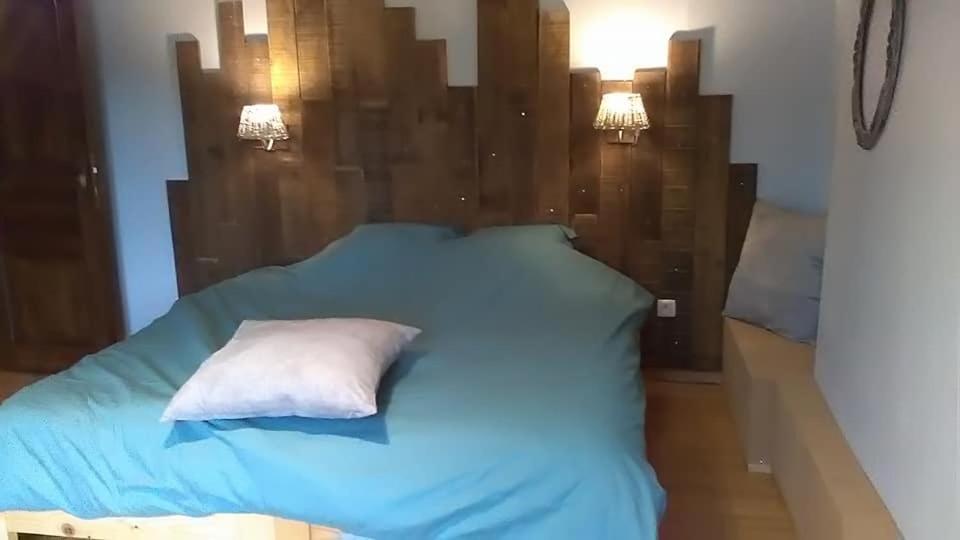 La Bourgseigneurie Hotel Bourseigne-Vieille Luaran gambar