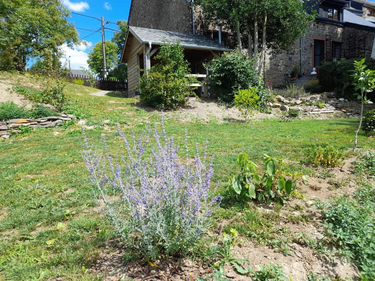 La Bourgseigneurie Hotel Bourseigne-Vieille Luaran gambar