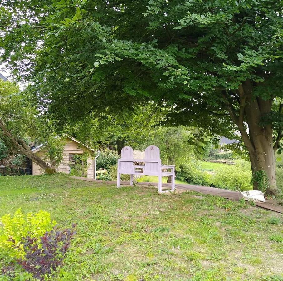 La Bourgseigneurie Hotel Bourseigne-Vieille Luaran gambar